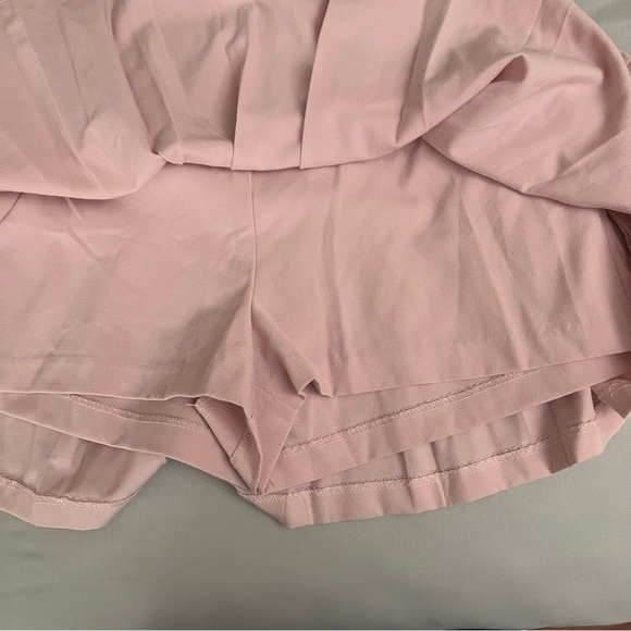 forever 21 pink high waisted pleated skirt with side zip and shorts underneath - Picture 3 of 5